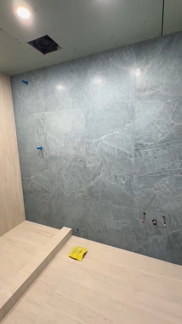 Large-Format Reveal — Diamond Tiling