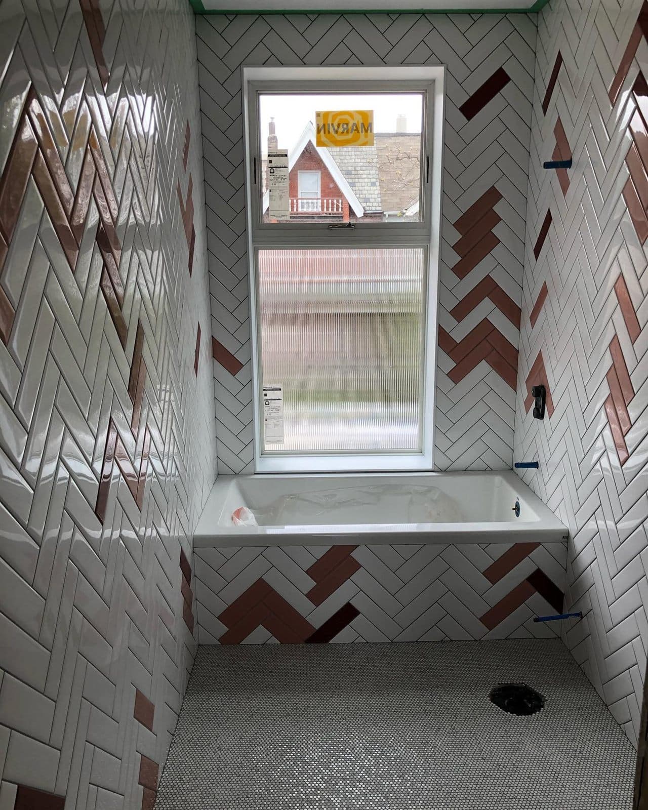 Chevron Marble Ensuite — Bathrooms in Leaside, Toronto